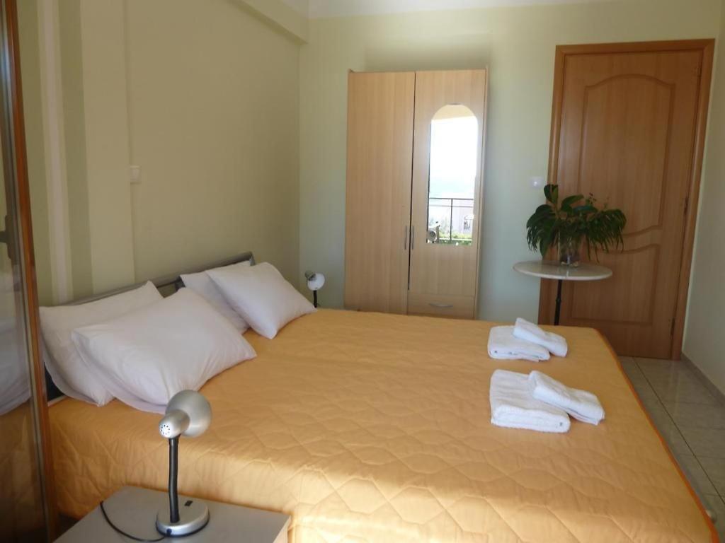 Anesis Apartments Agia Marina  Exterior photo