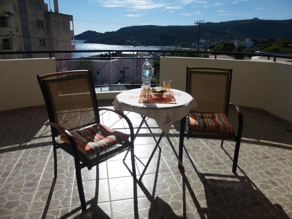Anesis Apartments Agia Marina  Exterior photo